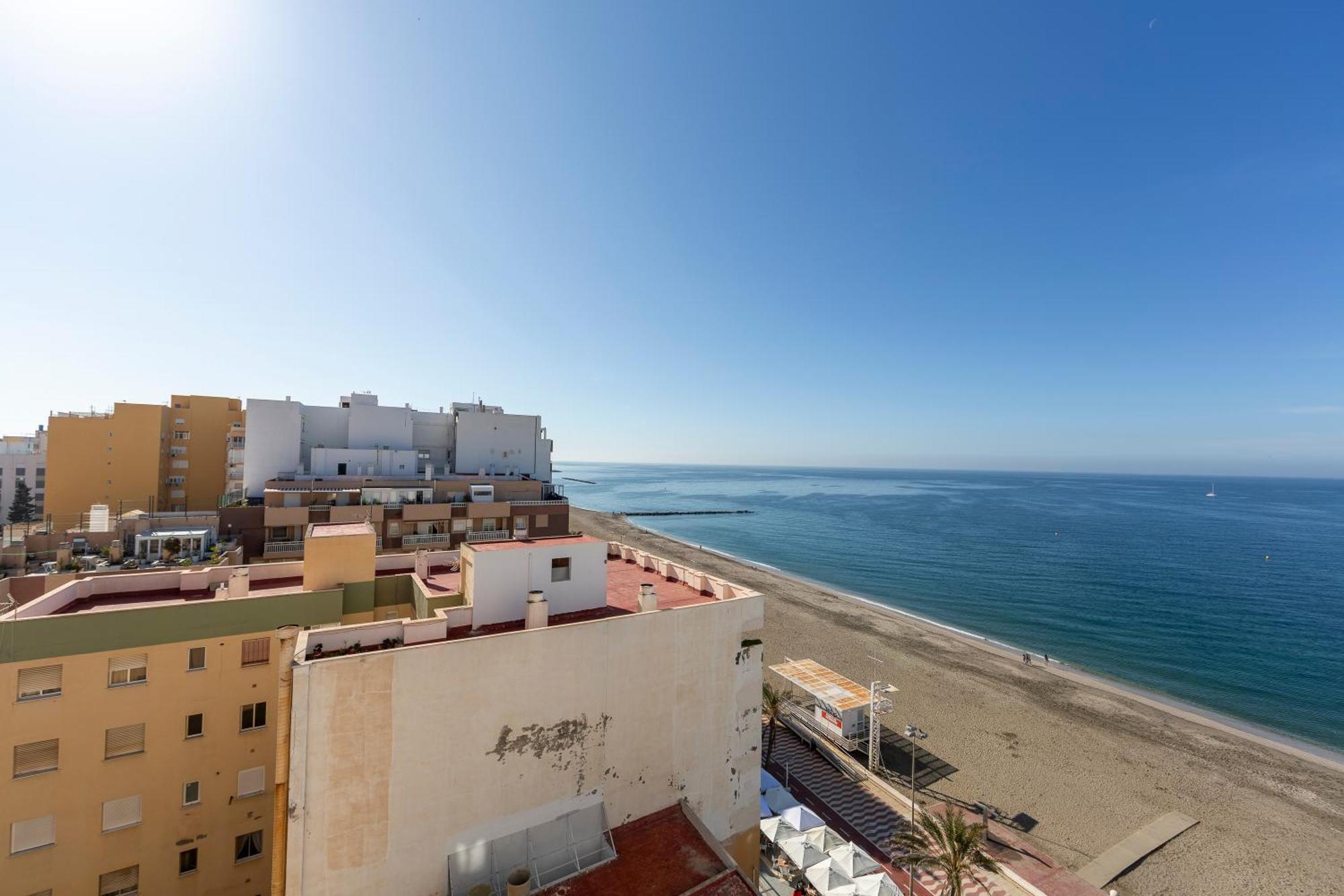 lux&Cool Paseo Marítimo Apartamento Almería Exterior foto